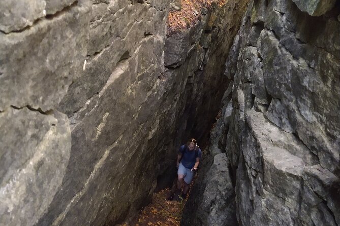 Private Nottawasaga Bluffs Caves Hiking Tour,Collingwood/Creemore - Nottawasaga Bluffs vs. Singhampton caves: what to choose and why