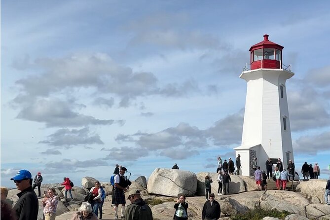 Private Peggy's Cove Lighthouse Tour from Halifax - Price and logistics: what $389.64 per group buys you