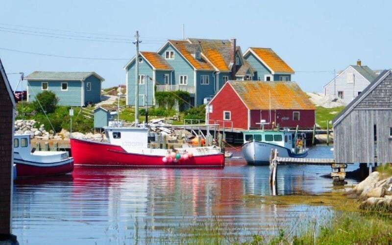 Private Sightseeing Halifax City with Peggy's Cove Visit - Getting There, Photo Stops, and the Hour-Plus Run