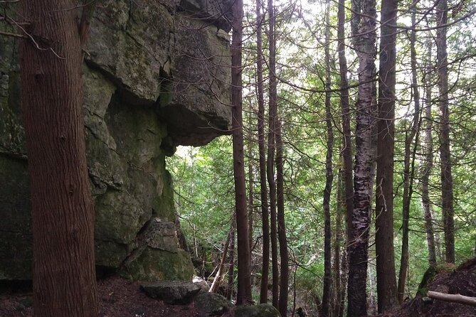 Private Singhampton Caves Hiking Tour, Collingwood/Blue Mountain - Lookouts over the Pretty River Valley and distant Georgian Bay