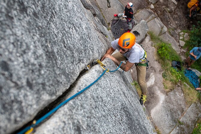 Private Squamish Rock Climbing - Coaching That Helps You Climb Cracks and Read Granite