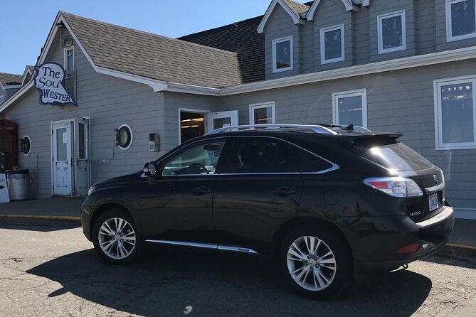 Private Tour in Halifax by a Luxury Vehicle with Informative Guide - Fairview Lawn Cemetery: Titanic Memorial With a Modern DNA Detail