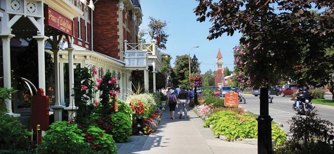 Private Tour of Niagara Falls with Niagara City Cruise - Why a private Falls tour feels easier than DIY