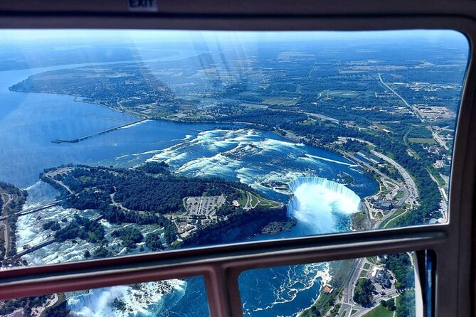 Private Tour: Romantic Niagara Falls Helicopter Flight - Deluxe vs Standard Niagara Falls: which flight makes sense