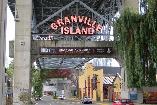 Private Tour: Vancouver Sightseeing and Capilano Suspension Bridge - Stanley Park and the harbor edge you can’t get on a quick photo walk