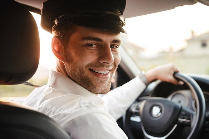 Private Transfer from Vancouver Airport (YVR) - Tips for a Smooth Pickup (Even If Your Flight Lands Late)