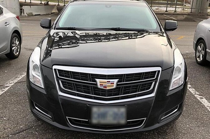 Private Transfer Toronto Hotels to Toronto Pearson Airport YYZ - Price and Value for $48.64 per Person
