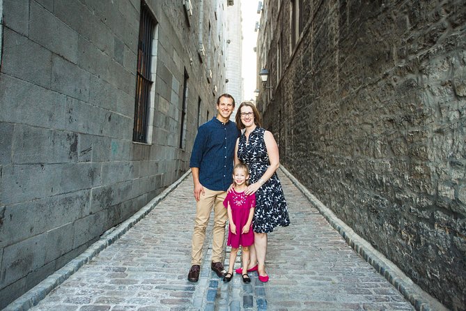 Private Vacation Photography Session with Photographer in Montreal - What you’ll do at each photo stop (and what to watch for)