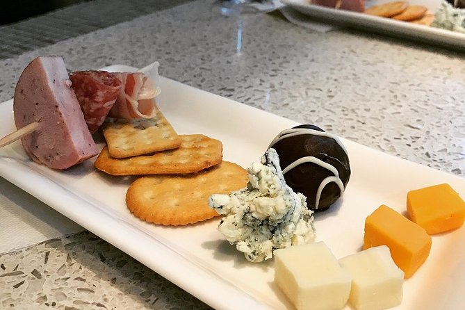 Private Wine & Charcuterie Tour (Customizable) - Chateau des Charmes: a polished start with vineyard views and paired bites