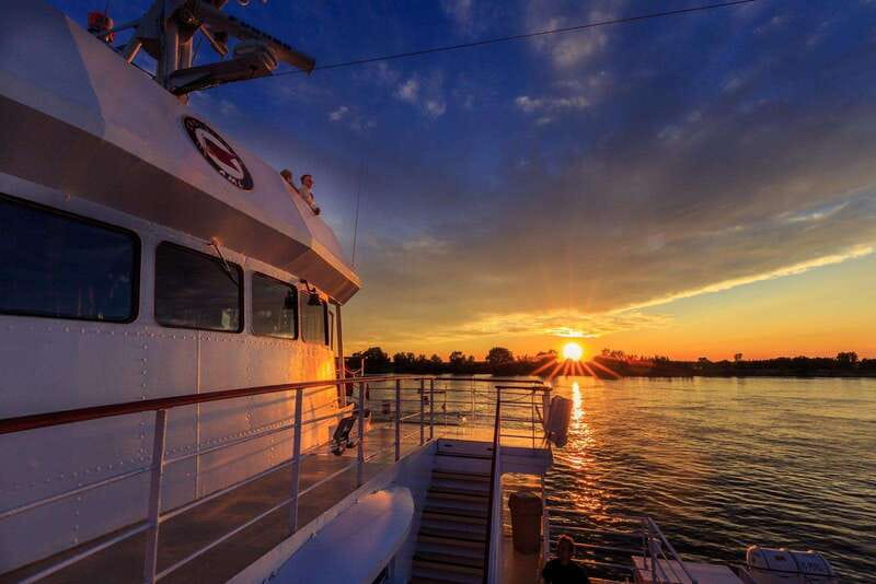 Québec City: 2-Hour Cocktail & DJ Evening Cruise - Key points before you go