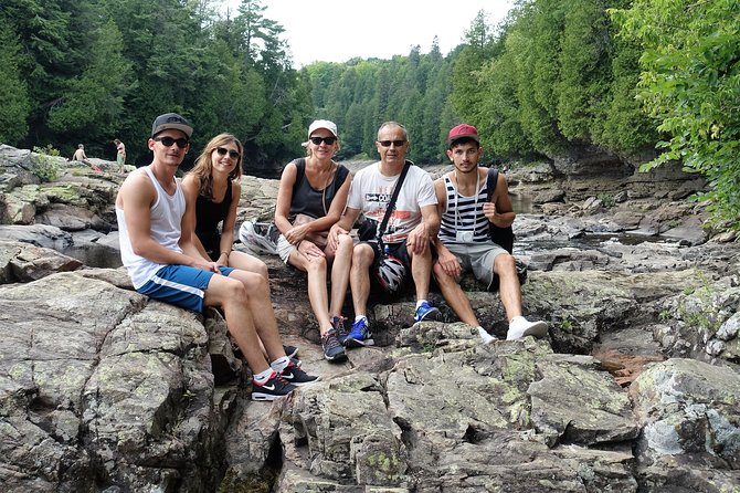Quebec City : Bike Excursion to Montmorency Falls - The Montmorency River break: why small pauses keep the day enjoyable