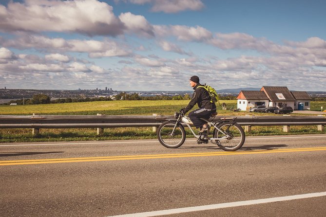 Quebec City: Electric Bike Rental on Ile d'Orléans - Build your own pace: self-guided strategy that works in 4 hours