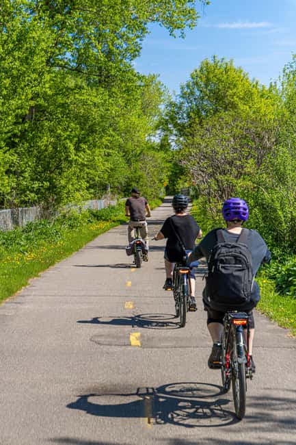Quebec City: Montmorency Falls and Microbrewery eBike Tour - La Barberie Craft Beer Finale, Plus Île d’Orléans Local Snacks