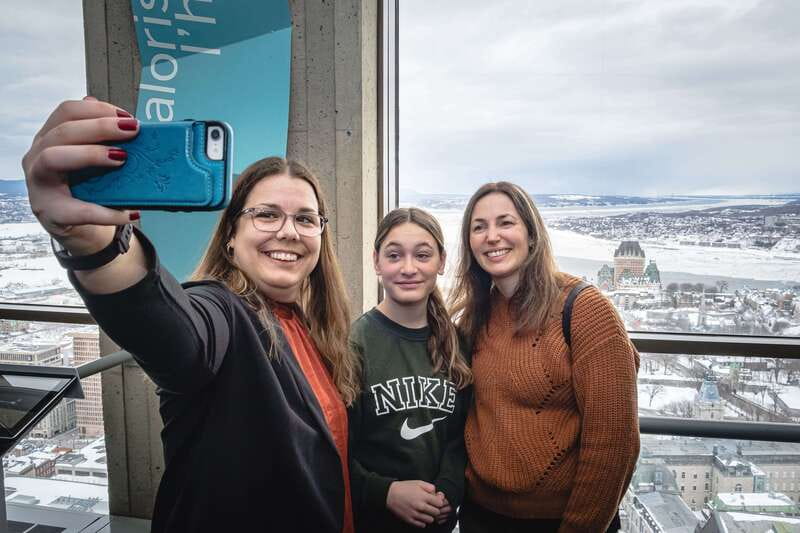 Quebec City: Observatoire de la Capitale Entry Ticket - Interactive Landmark Screens: The Fastest Way to Learn What You Are Looking At