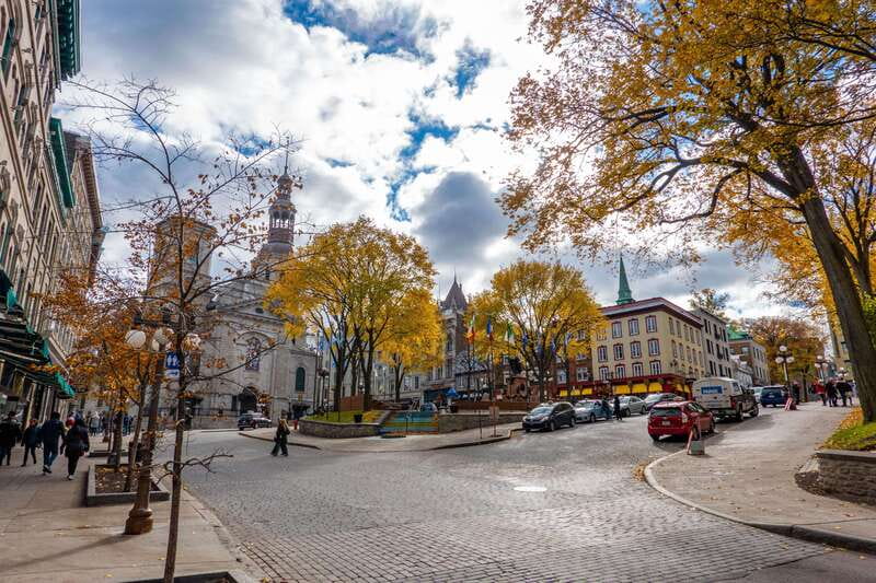 Quebec City: Old Town and Montmorency Falls Bus Tour - Getting oriented in Old Quebec: the Place d’Armes start and what it sets up