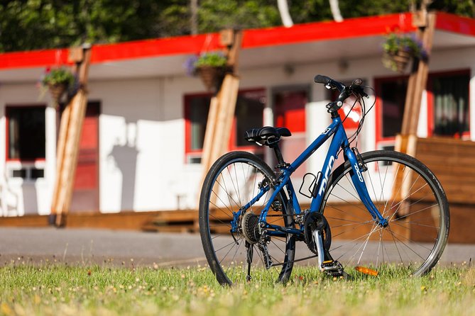 Quebec City - Regular Bike Rental on Ile d'Orléans - Your route options: the 24 km Sainte-Pétronille loop and the long way around