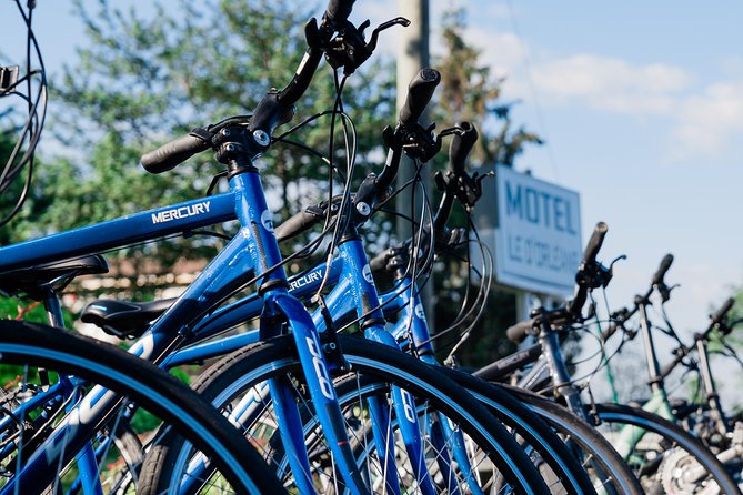 Quebec City - Regular Bike Rental on Ile d'Orléans - Road reality check: no bike lanes, shoulder riding, and safety habits