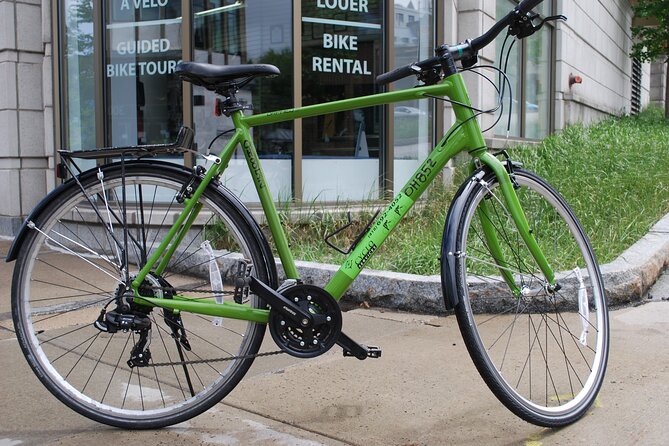 Quebec City Regular Bike Rentals - Starting at 289 Rue Saint-Paul: Fast access to the bike path network
