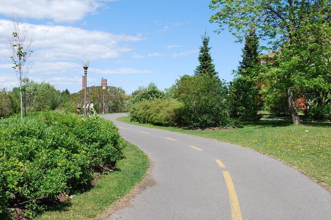 Quebec City Regular Bike Rentals - Getting the most out of 25-day advance bookings