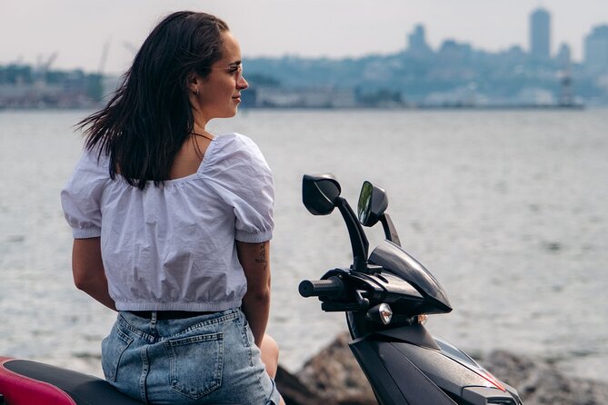 Quebec City - Scooter Rental on Ile d'Orléans - What to wear in Quebec weather, so riding stays fun