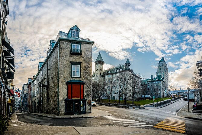 Quebec City Self-Guided Driving Audio Tour - Fortifications, UNESCO walls, churches with surprising details, and a giant clock
