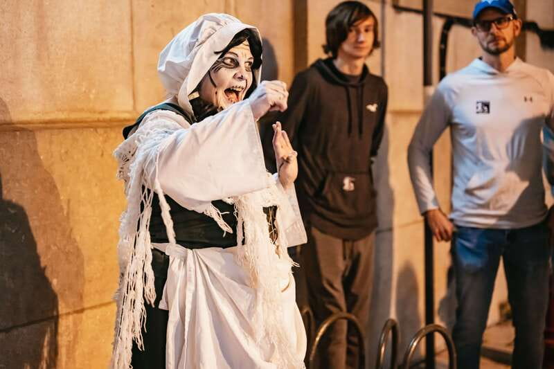 Quebec Interactive Street Theatre: "Crimes in New France" - 10 Criminal Ghosts, One Story Moving Through Old Quebec