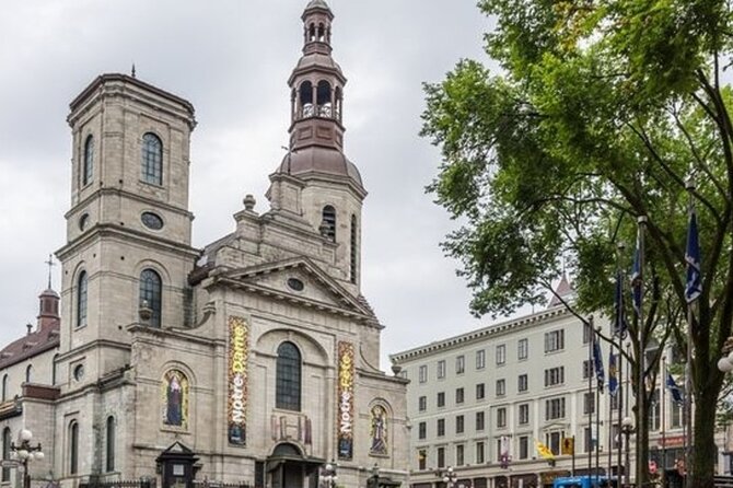 Quebec Old Town Walking Tour With A Guide - Stop by stop: Upper Town to Place Royale in the order that makes sense