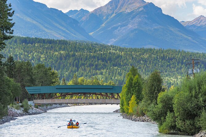 Rafting Adventure on the Kicking Horse River - Lunch and snacks on board: how food fits into a whitewater day