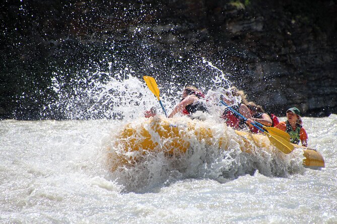 Rafting Athabasca Falls Run in Jasper - Eight-person rafts: why the group size feels different