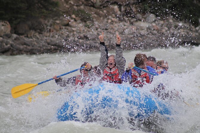 Rafting on Athabasca River Mile 5 in Jasper - Old Fort Point exit and the drive back into town