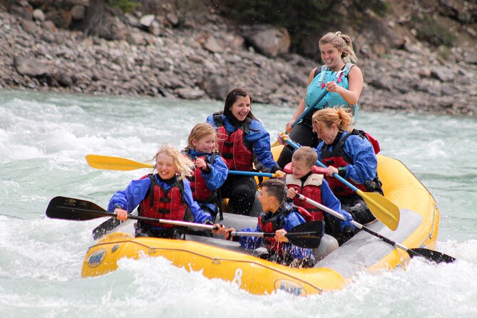 Rafting on Athabasca River Mile 5 in Jasper - The 10-minute float that sets your expectations right