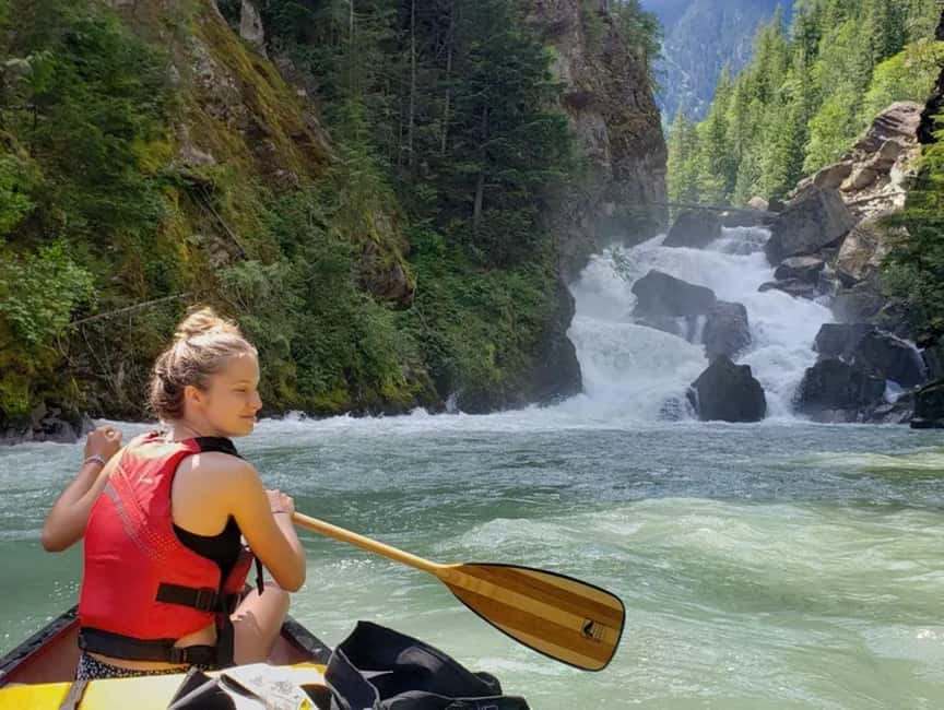 Revelstoke: Guided Canoe Tour with Snacks - Two hours on the water, with timing you can adjust