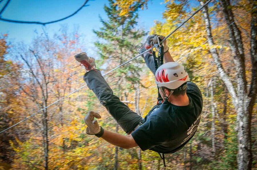 River Ziplines - Nature Tours - How a typical run unfolds in 2 hours: training, walk-up, and 18 rides