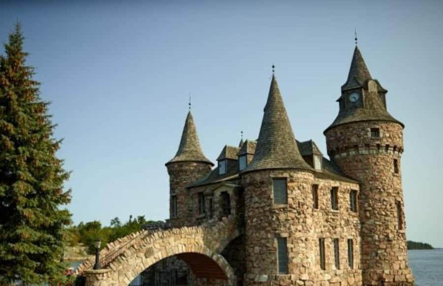 Rockport, ON: 1000 Islands/Boldt Castle Sightseeing Cruises - Pick the right option: 1-hour views vs. 5-hour Boldt time
