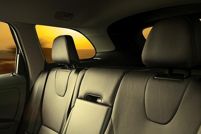 Roundtrip Private Transfer from Vancouver Airport (YVR) - How the YVR pickup works, and where to find your driver