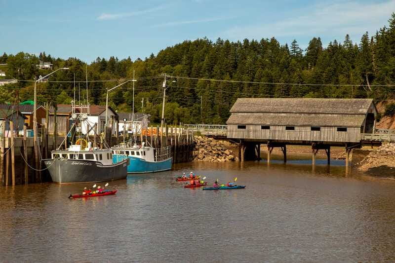 Saint John: Guided Kayaking Tour of St. Martins Sea Caves - Tides in the Bay of Fundy: Riding the Main Character of This Place