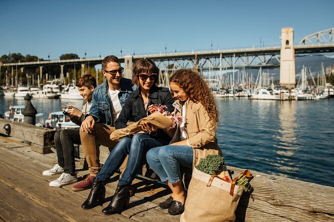 Shore Excursion: Post-Cruise Vancouver City Sightseeing Tour with Port Pick Up - Coach comfort and hearing your guide on the move