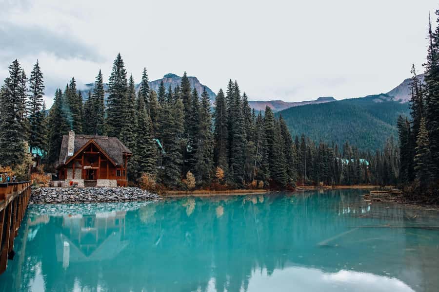 Small Grp: Emerald Lake (Optional Canoe) & Takakkaw Falls - Takakkaw Falls: tall waterfall views with time to walk