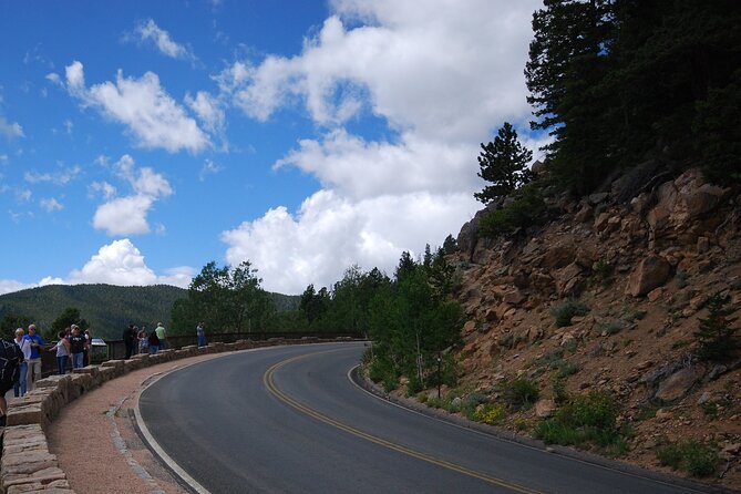 Smartphone Audio Driving Tour between Banff and Calgary - Stop-by-stop: the story starts with hot springs and town names