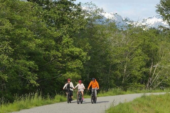 Squamish Discovery Eco-tour - Meet at 1861 Mamquam Rd, Then Ride Back