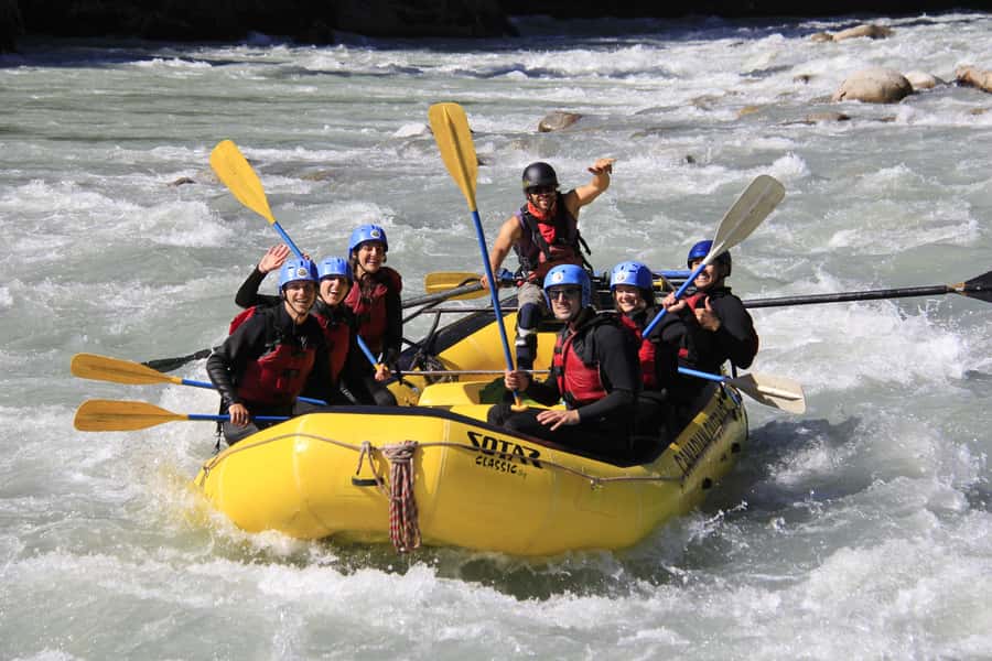 Squamish: Wet and Wild Elaho Exhilarator Rafting Experience - The rapids, from first waves to Devil’s Elbow pressure