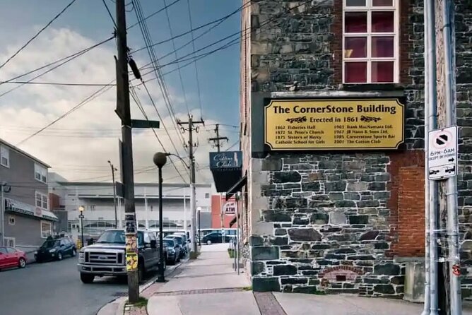 St. John's Local Pub Tour & History Lesson - George Street pub history, told at actual barfront level