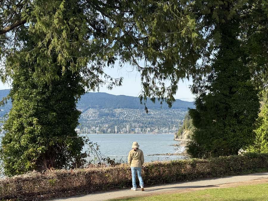 Stanley Park CarTour:SmallGroup/Comfort&CheaperThan BikeTour - Rose Garden and Pavilion, the park’s best “start here” moments