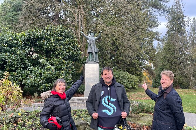 Stanley Park Highlights 2.5 Hour Walking Tour - Stop 4: Stanley Park trees, trails, and wildlife you notice by listening