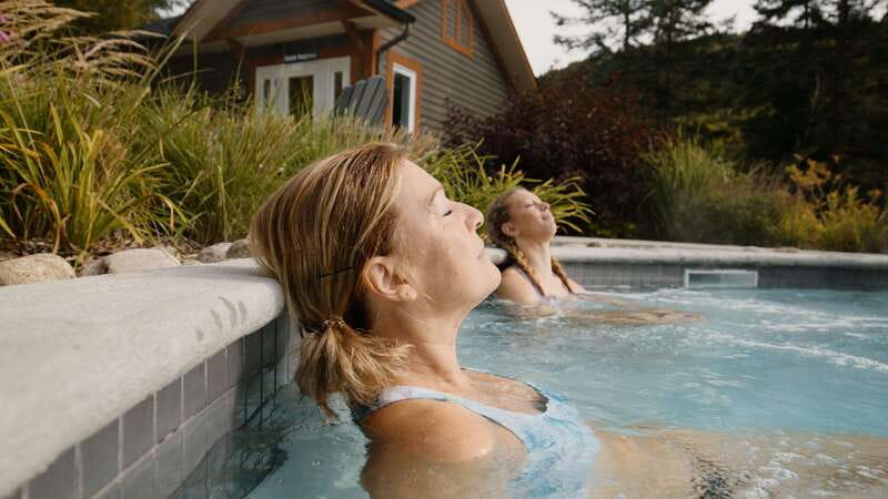 Stoneham: Nordic spa Thermal Experience - What the add-ons feel like: bistro, massages, and tiny-houses