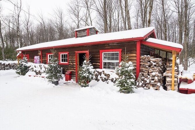 Sugar Shack Tour from Montreal - Maple syrup day trips from Montreal, minus the stress