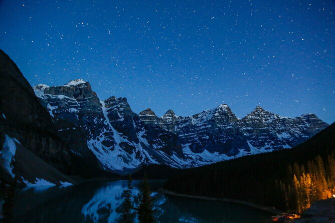 Sunset at Moraine Lake & Stargazing Tour from Canmore/Banff - Wildlife and quiet moments: the emotional payoff