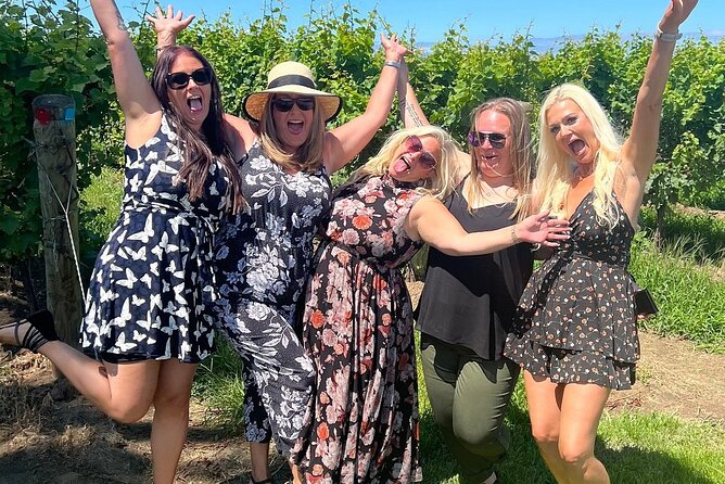 Sunset Niagara-on-the-Lake Small Group Wine Tour with Dinner - The 2:30 pm flow: meeting point, pickup, and how long it really takes