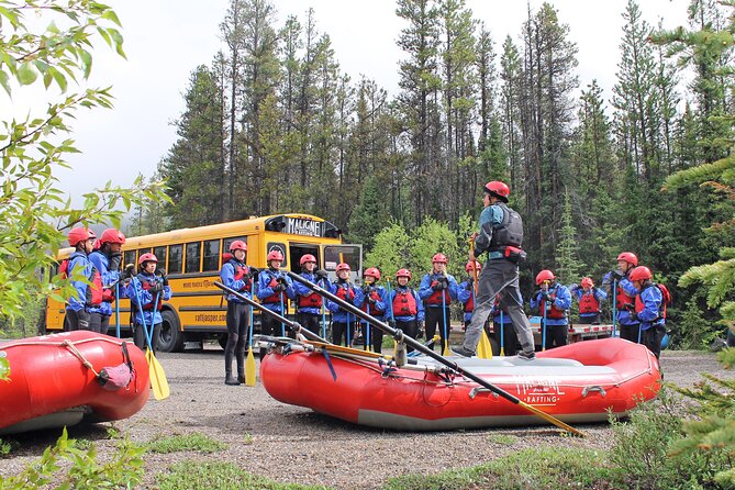 Sunwapta Challenge Whitewater Rafting: Class III Rapids - On the water: what 13 km of Sunwapta feels like