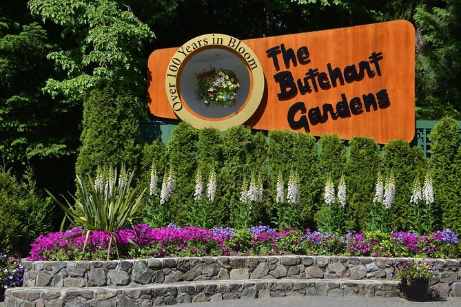 The Butchart Gardens Express Shuttle from Downtown Victoria - Where to meet the Gray Line shuttle in Victoria